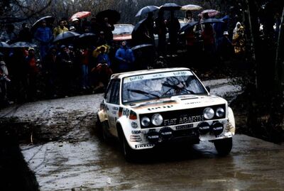Andrea Zanussi - Arnaldo Bernacchini
30º Rally Costa Brava 1982. Fiat 131 Abarth (TO R92452). Clasificado 3º.

Foto tomada en "El Pont de Brunyola"
SS30 y SS36 "Brunyola" de 6.13 km.

Del 18 al 21 de Febrero, Lloret de Mar, Girona, Catalunya, España.
Superficie: asfalto - tierra.

El Raly tenía un total de 470.23 km cronometrados divididos en 2 etapas y 39 tramos especiales.

Tomaron la salida 71 equipos, finalizaron 26.@
Palabras clave: ;Fiat;Abarth;Costa_Brava;Catalunya;España;Spain;1982