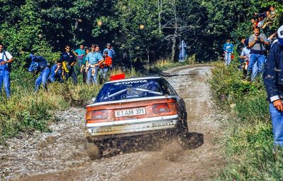 Carlos Sainz Cenamor - Luà­s Moya
33º Rallye Sanremo - Rallye d'Italia 1991. Toyota Celica GT-4 "ST165" (K-AM 371). Clasificado 6º.

Del 12 al 17 de Octubre, Sanremo, Imperia, Liguria Italia.
Superficie: asfalto - tierra.

El Rally tenia un total de 2185.96 km de los que 572.91 divididos en 31 tramos, eran especiales.

Tomaron la salida 87 equipos, finalizaron 40.@
Palabras clave: ;Toyota;Celica;ST165;Sanremo;1991