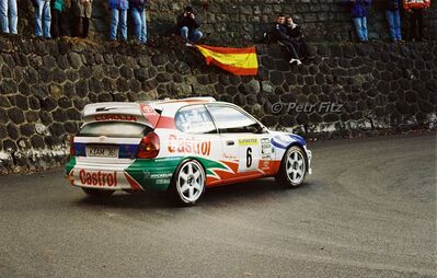 Didier Auriol - Denis Giraudet
66º Rallye Automobile de Monte-Carlo 1998. Toyota Corolla WRC (K-AM 361). Clasificado 14º.

Del 19 al 21 de Enero, Monte-Carlo .
Superficie: asfalto - nieve.

El Rally tenia un total de 1454.53 km de los que 359.19 km divididos en 18 tramos eran especiales.

Tomaron la salida 106 equipos, finalizaron 60.

© Petr Fitz
@@
Palabras clave: Didier_Auriol;Toyota;Corolla;Montecarlo;1998