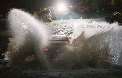 Neil Wearden - Trevor Agnew
55º Network Q Rally de Gran Bretaña 1999. Opel (Vauxhall) Astra Kit Car (T20 VML).. Clasificado 20º.

Del 21 al 23 de Noviembre, Cheltenham.
Superficie: tierra - asfalto.

El Rally tení­a un total de 1815.48 km de los que 389.39 km divididos en 22 tramos eran especiales.

Se inscribieron 186 equipos, tomaron la salida 160, finalizaron 89.

© Petr Fitz
@@
Palabras clave: Opel;Vauxhall;Astra;Kit_Car;Gran_Bretaña;1999