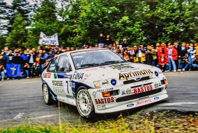 François Delecour - Catherine François
31º Rallye Catalunya - Costa Brava - Rallye de España 1995. Ford Escort RS Cosworth (M511 WJN). Clasificado 4º.

Del 23 al 25 de Octubre, Lloret de Mar, Girona, Catalunya, España.
Superficie: asfalto.

El Rally tenia un total de 1663.71 km de los que 474.35 km divididos en 23 tramos eran especiales.

Tomaron la salida 81 equipos, finalizaron 42.@
Palabras clave: Ford;Escort;Catalunya;España;Spain;1995