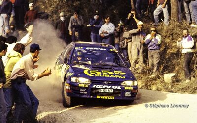 Carlos Sainz Cenamor - Luís Moya
36º Rallye Sanremo - Rallye de Italia 1994. Subaru Impreza 555 (L555 REP). Clasificado 2º.

Del 9 al 13 de Octubre, Sanremo, Liguria, Imperia, Italia.
Superficie: asfalto - tierra.

El Rally tenia un total de 2160.40 km de los que 526.03 km divididos en 26 tramos eran especiales (una de ellas fue cancelada SS17 Roncola de 9.40 km).

Se inscribieron 94 equipos, tomaron la salida 92, finalizaron 40.

© Stéphane Lhonnay
@
Palabras clave: ;Luis_Moya;Subaru;Impreza;Sanremo;1994