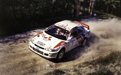 Armin Schwarz - Klaus Wicha
36º Rallye Sanremo - Rallye de Italia 1994. Mitsubishi Lancer Evo II (K5 MRE). Abandonó por fuego en la última especial SS26 Molini di Triora de 18.34 Km.

Del 9 al 13 de Octubre, Sanremo, Liguria, Imperia, Italia.
Superficie: asfalto - tierra.

El Rally tenia un total de 2160.40 km de los que 526.03 km divididos en 26 tramos eran especiales (una de ellas fue cancelada SS17 Roncola de 9.40 km).

Se inscribieron 94 equipos, tomaron la salida 92, finalizaron 40.

© Stéphane Lhonnay
@
Palabras clave: ;Mitsubishi;Lancer;Sanremo;1994;Italia