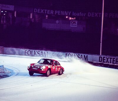Björn Waldegard - Lars Helmér
22º International Swedish Rally 1971. Porsche 911 S (S-Z 7941). Clasificado 4º.

Del 17 al 21 de Febrero, Göteborg, Suecia.
Superficie: nieve - hielo.

Tomaron la salida 114 equipos, finalizaron 53.@
Palabras clave: ;Suecia;Nieve;1971