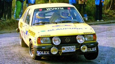 Carles Santacreu - Toni Santacreu
32º Rally Costa Brava 1984. Opel Ascona B 2.0 SR (26573). Clasificado 5º.
Escudería Catalunya

Del 17 al 19 de Febrero, Lloret de Mar.
Superficie: grava / asfalto.

El Rally tení­a un total de 1366.41 km, de los que 527.15 km divididos en 46 tramos eran especiales.

Tomaron la salida 60 equipos, finalizaron 25.

© Jordi Romaguera
SS Lloret Verd
@
Palabras clave: Opel;Ascona;Costa_Brava;Catalunya;Spain;1984