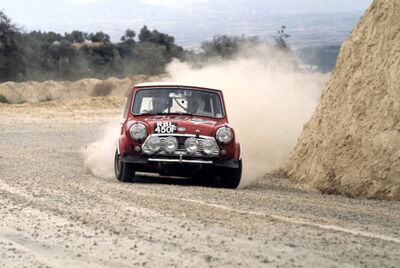 Rauno August Aaltonen - Henry Liddon
16º Acropolis Rally 1968. Mini Cooper S 1275. Clasificado 5º.

Del 30 de Mayo al 4 de Junio, Grecia.
Superficie: tierra.

Desconocemos de cuantos kilómetros constaba la prueba, tanto totales como cronometrados.

Tomaron la salida 56 equipos, finalizaron 21.@
Palabras clave: ;Mini;Cooper;Acropolis;Grecia;1968