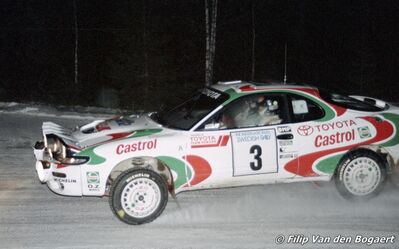 Juha Kankkunen - Juha Piironen
42º International Swedish Rally 1993. Toyota Celica Turbo 4WD -ST185- (K-AM 2134). Clasificado 2º.

Del 11 al 14 de Febrero, Karlstad.
Superficie: nieve - hielo.

El Rally teni­a un total de 1431.32 km de los que 519.63 km divididos en 28 tramos eran especiales.

Se inscribieron 106 equipos, tomaron la salida 109, finalizaron 52.

© Filip Van den Bogaert
@
Palabras clave: ;Toyota;Celica;ST185;1993;Nieve