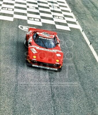 Bernard Darniche - Alain Mahé
34º Tour de France Automobile 1975. Lancia Stratos HF (EE 72930). Clasificado 1º.
(Team Chardonnet Marlboro)

Del 15 al 23 de Septiembre, Nice, Alpes Marítimos, Riviera Francesa, Francia.
Superficie: asfalto.

La prueba tenia un total de 1089.69 km cronometrados divididos en 22 tramos especiales.

Tomaron la salida 127 equipos, finalizaron 59.@
Palabras clave: Bernard_Darniche;Lancia;Stratos;Tour;Francia;1975