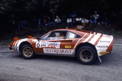 Jean-Claude Andruet - Denise Emmanuelli
11º Rally 4 Regioni 1981. Ferrari 308 GTB (1762 JY 92) . Clasificado 1º.

Del 14 al 16 de Mayo, Salice Terme, Pàvia, Italia.
Superficie: asfalto.

Tomaron la salida 92 equipos, finalizaron 47.@
Palabras clave: ;Ferrari;GTB;Regioni;1981