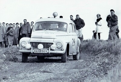 Tom Trana - Sven Lindström
12º RAC International Rally of Great Britain 1963. Volvo PV 544 (0A48909). Clasificado 1º.

Del 11 al 16. 11 de Noviembre, Blackpool - Bournemouth.
Superficie: asfalto - tierra.

Tomaron la salida 169 equipos, finalizaron 91.@
Palabras clave: Volvo;RAC_Rally;1963