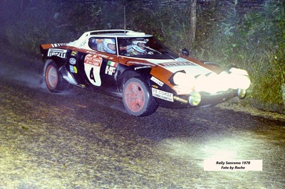 Markku Alén - Ilkka Kivimäki
20º Rallye Sanremo 1978. Lancia Stratos HF (TO M54374). Clasificado 1º.

Del 3 al 7 de Octubre, Sanremo, Liguria, Imperia, Italia.
Superficie: asfalto.

El Rally tenia un total de 1663.80 km de los que 893.80 km divididos en 56 tramos eran especiales, (1 fue cancelado, SS25 Santuario 1 de 7.30 km).

Se inscribieron 135 equipos, tomaron la salida 122, finalizaron 56.

© By Roche
@
Palabras clave: Markku_Alen;Lancia;Stratos;Sanremo;1978