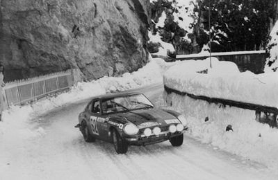 Rauno August Aaltonen - Paul Easter
40º Rallye Automobile de Monte-Carlo 1971. Datsun 240Z (TKS33SA985). Clasificado 5º.

Superficie: asfalto - nieve con 455,90 km cronometrados divididos en 17 tramos especiales.

Para el tramo final, Col des Banquettes - Col de la Madonne de Gorbio de 28.00 km calificaron 60 equipos, a partir de la posición 23 los equipos fueron clasificados oficialmente hasta el 30.

Se inscribieron 282 equipos, tomaron la salida 224, finalizaron 30.@
Palabras clave: Datsun;Montecarlo;1971;Nieve