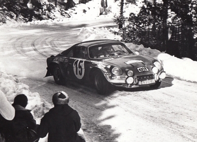Ove Andersson - Jean Todt
42º Rallye Automobile de Monte-Carlo 1973. Renault-Alpine A110 1800 (8691 HG 76). Clasificado 2º.

Del 19 al 26 de Enero, Monte-Carlo.
Superficie: asfalto - nieve.

El Rally tenia un total de 4800 km de los que 456.50 km divididos en 18 tramos eran especiales, (2 ellas fueron canceladas SS10 Col de la Porte de 18.25 Km y SS11 La Cabanette de 18.25Km).

Tomaron la salida 278 equipos, finalizaron 51.@
Palabras clave: Renault;Alpine;A110;Montecarlo;1973;nieve