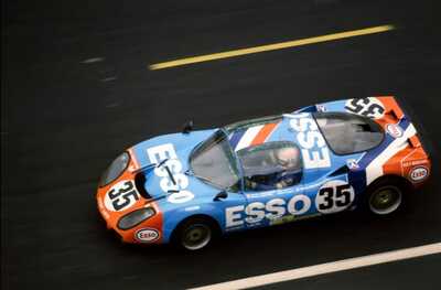 24 Horas de Le Mans 1975
LM75 Moynet-Simca JRD (Société Esso)

El Equipo lo formaban:
Marianne Hoepfner - Michèle Mouton - Christine Dacremont.

Terminaron en la 21º posición, proclamándose vencedoras en su grupo.

"Empezó a llover, y recuerdo que comencé a pasar a todos. Estaba corriendo en slicks. En los boxes, decían "Michèle, debes parar", pero no quería porque estaba pasando a todos ".
Palabras clave: Marianne_Hoepfner;Michele_Mouton;Christine_Dacremont;Le_Mans;Simca;1975