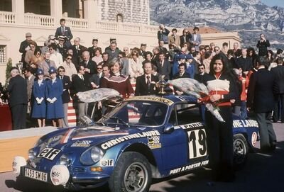 Michèle Mouton - Françoise Conconi
44º Rallye Automobile Monte-Carlo 1976. Alpine-Renault A110 1800 (1453 SM 06). Clasificada 11ª y 1ª en Copa de Damas.

Del 17 al 24 de Enero, Monte-Carlo.
Superficie: asfalto - nieve.

El Rally tenia un total de 4500 km de los que 530.50 km divididos en 23 tramos eran especiales.

Se inscribieron 163 equipos, tomaron la salida 148, finalizaron 84.@
Palabras clave: Michele_Mouton;Françoise_Conconi;Renault;Alpine;A110;Montecarlo;1976;Mujeres;Womens