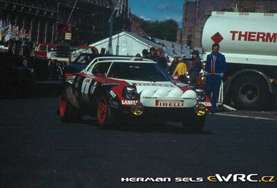 Tony Carello - Maurizio Perissinot
14º 24 Heures d'Ypres 1978. Lancia Stratos HF (TO L64137). Clasificado 3º.
Lancia Pirelli

Del 23 al 25 de Junio, Ypres • AC Targa Florio.
Superficie: asflto

El Rally constaba de 2 etapas con un total de 516.06 km divididos en 48 tramos cronometrados.

Tomaron la salida 178 equipos, finalizaron 59.

© Herman Sels
@@
Palabras clave: Lancia;Stratos;Ypres;1978