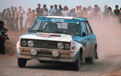 Walter Röhrl - Christian Geistdörfer
27º Acropolis Rally 1980. Fiat 131 Abarth (TO R92448). Clasificado 5º.

Del 26 al 29 de Mayo, Atenas, Grecia.
Superficie: tierra.

El Rally tenia un total de 2743.86 km de los que 964 km divididos en 56 tramos eran especiales, (una de ellas fue cancelada SS55 Railway de 9,20 Km).

Se inscribieron 154 equipos, tomaron la salida 148, finalizaron 37.@
Palabras clave: Walter_Röhrl;Fiat;Abarth;Acropolis;Grecia;1980