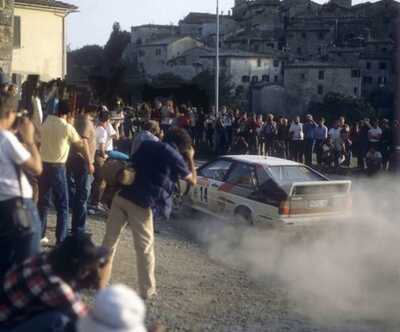 Michèle Mouton - Fabrizia Pons
23º Rally de Sanremo 1981. Audi Quattro (IN-NL 88). Clasificada 1ª.

Era la primera vez que una mujer ganaba una prueba del Mundial de Rallyes.... GRANDE MICHELE Y FABRIZIA !!!!

Del 5 al 10 de Octubre, Sanremo, Italia.
Superficie: asfalto - tierra.

El Rally tenia un total de 2847.00 km de los que 751.06 km divididos en 61 tramos eran especiales, (2 de ellas fueron canceladas SS51 Upega de 12.35 km y SS56 San Romolo de 34.95 km).

Tomaron la salida 63 equipos, finalizaron 27.
@
Palabras clave: Michele_Mouton;Audi;Quattro;Sanremo;1981;Mujeres;Womens