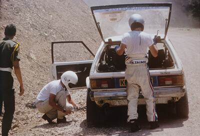 Henri Toivonen - Fred Gallagher
28º Acrópolis Rally 1981. Talbot Sunbeam Lotus (KKV 444V). Abandonó por la pérdida de los espárragos de la rueda en SS30 New Distomon 2 de 10 Km.

Del 1 al 4 de Junio, Atenas, Piraeus, Grecia.
Superficie: tierra.

El Rally tenia un total de 2506 km de los que 995.59 km divididos en 57 tramos eran especiales, (2 de ellas fueron canceladas SS4 New Prodromos de 33 Km y SS35 Mandra de 7.90 Km).

Tomaron la salida 133 equipos, finalizaron 22.@
Palabras clave: Henri_Toivonen;Talbot;Sunbeam;Lotus;Acropolis;Grecia;1981