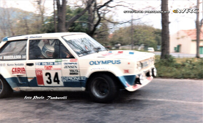 Gabriele Noberasco - Daniele Cianci
15º Rally Isla de Elba 1982. Fiat 131 Abarth (TO V33681). Clasificado 6º.
Tre Gazzelle

Del 22 a 24 de Abril, Marina di Campo.
Superficie: asfalto - tierra.

El Rally tenia un total de 1004.00 km de los que no sabemos cuantos Km divididos en 37 tramos especiales.

Tomaron la salida 87 equipos, finalizaron 29.

© Stefano Pasqualini
@
Palabras clave: Fiat;Abarth;Elba;1982