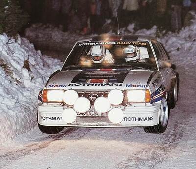 Henri Toivonen - Fred Gallagher
51º Rallye Automobile de Monte-Carlo 1983. Opel Ascona 400, (GG-CK 217). Clasificado 6º.

Del 22 al 28 de Enero, Monte-Carlo.
Superficie: asfalto - nieve.

RMC clasificó a todos los equipos que terminaron el "Parcours Commun" (después de SS21).
De los 150 equipos, solo los 100 mejores pudieron competir en el último tramo "Parcours Final".
Los equipos que no completaron todas las etapas recibieron tiempos de penalización, incluso para aquellos que no terminaron el último tramo.
86 equipos completaron todo el rally, dos fueron descalificados.

El Rally tenia un total de 4197 km de los que 709 km divididos en 31 tramos eran especiales, (2 de ellas fue canceladas SS6 Pont des Miolans de 22 Km y SS15 St Jeans en Royans de 38 Km).

Se inscribieron 263 equipos, tomaron la salida 250, finalizaron 149.
@
Palabras clave: Henri_Toivonen;Opel;Ascona;Montecarlo;Grupo_B;1983