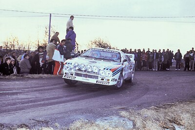 Jean Claude Andruet - Michèle Espinos-Petit (Biche)
51º Rallye Automobile de Monte-Carlo 1983. Lancia Rally 037 (TO Y63868). Clasificado 8º.
Martini Racing

Del 22 al 28 de Enero, Monte-Carlo.
Superficie: asfalto - nieve.

RMC clasificó a todos los equipos que terminaron el "Parcours Commun" (después de SS21).
De los 150 equipos, solo los 100 mejores pudieron competir en el último tramo "Parcours Final".
Los equipos que no completaron todas las etapas recibieron tiempos de penalización, incluso para aquellos que no terminaron el último tramo.
86 equipos completaron todo el rally, dos fueron descalificados.

El Rally tenia un total de 4197 km de los que 709 km divididos en 31 tramos eran especiales, (2 de ellas fue canceladas SS6 Pont des Miolans de 22 Km y SS15 St Jeans en Royans de 38 Km).

Se inscribieron 263 equipos, tomaron la salida 250, finalizaron 149.
@
Palabras clave: Lancia;Montecarlo;Grupo_B;nieve;1983