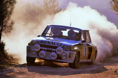 Jean Ragnotti - Pierre Thimonier
18º Rallye de Portugal - Vinho do Porto 1984. Renault 5 Turbo "Tour de Corse" (1465 XD 91). Clasificado 5º.
Renault Portugal

Del 6 al 10 de Marzo, Estoril, Portugal.
Superficie: asfalto - tierra.

El Rally tenia un total de 2400.00 km de los que 685.00 km divididos en 45 tramos eran especiales.

Tomaron la salida 70 equipos, finalizaron 20.@
Palabras clave: Renault;Turbo;Grupo_B;Portugal;1984