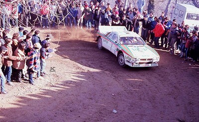 Massimo "Miki" Biasion - Tiziano Siviero
33º Rally Costa Brava 1985. Lancia Rally 037 (TO W67783). Clasificado 1º.
Jolly Club Totip

Foto en el tramo de "El Sobirà" (Santa Coloma de Farners - Sant Hilari), en la paella que existía en el km 11 de los 22 totales de tramo.

Del 23 al 24 de Febrero, Lloret de Mar, Girona, Catalunya, España.
Superficie: asfalto - tierra.

El Rally tenia un total de 1329.74 km de los que 501.59 km divididos en 45 tramos eran especiales.

Tomaron la salida 55 equipos, finalizaron 25.

PHOTO Josep Casanovas
@
Palabras clave: Lancia;Rally;Grupo_B;Costa_Brava;1985