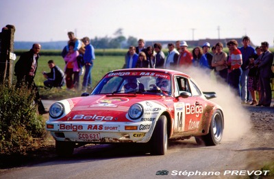 Robert Droogmans - Ronny Joosten
21º 24 Heures d´Ypres 1985. Porsche 911 SC RS (CCD-621). Clasificado 3º.

Del 28 al 30 de Junio, Ypres, Bélgica.
Superficie: asfalto con 524.00 km cronometrados.

Tomaron la salida 148 equipos, finalizaron 73.

PHOTO Stéphane Prevot
@
Palabras clave: Porsche;Ypres;Grupo_B;1985