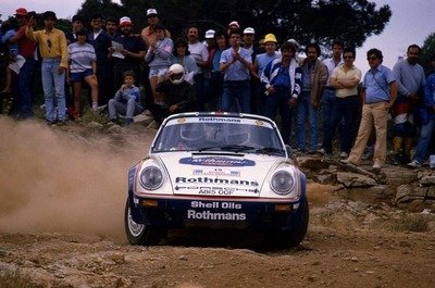 Saeed Al-Hajri - John Spiller
33º Acropolis Rally 1986. Porsche 911 SC RS (A815 CCF). Clasificado 4º.

Del 2 al 4 de Junio, Atenas, Grecia.
Superficie: tierra.

El Rally tení­a un total de 1890.00 km de los que 572.13 km divididos en 46 tramos eran especiales (8 de ellas fueron cancelados SS8, SS9, SS10, SS14, SS16, SS21, SS36 y SS45)

Tomaron la salida 101 equipos, finalizaron 34.@
Palabras clave: Saeed_Al-Hajri;Porsche;Grupo_B;Acropolis;Grecia;1986