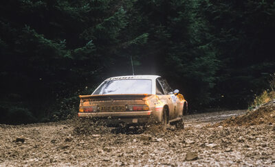 Russell Brookes -  Mike Broad
35º Lombard RAC Rally 1986. Opel Manta 400 (ADZ 4330). Abandonó por motor en SS29 Wythop de 4.83 km.

Del 16 al 19 de Noviembre, Bath, Inglaterra.
Superficie: tierra.

El Rally un total de 2537.93 km de los que 515.04 km divididos en 45 tramos eran especiales.

Tomaron la salida 149 equipos, finalizaron 83.@
Palabras clave: Opel;Manta;Grupo_B;RAC_Rally;Lombard;1986