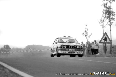 Patrick Snijers - Dany Colebunders
24º Ypres 24 Hours Rally 1988. BMW M3 E30 (GXI 9427). Clasificado 2º.
Bastos Racing Team

Del 24 al 26 de Junio, Ypres.
Superficie: asfalto.

El Rally constaba de 6 etapas con 375.15 km cronometrados divididos en 37 tramos especiales.

Tomaron la salida 138 equipos, finalizaron 73.

© Stéphane Lhonnay
@@
Palabras clave: BMW;Ypres;1988