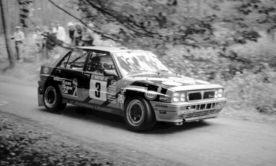 Fabrizio Tabaton - Luciano Tedeschini
24º Ypres 24 Hours Rally 1988. Lancia Delta Integrale (TO 54902H). Clasificado 4º.
H.F. Grifone SRL

Del 24 al 26 de Junio, Ypres.
Superficie: asfalto.

El Rally constaba de 6 etapas con 375.15 km cronometrados divididos en 37 tramos especiales.

Tomaron la salida 138 equipos, finalizaron 73.

© Stéphane Lhonnay
@@
Palabras clave: Lancia;Delta;Integrale;Ypres;1988
