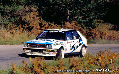 Jorge Recalde - Martin Christie
27º Rallye España - Catalunya Costa Brava 1991. Lancia Delta Integrale 16V (TO 40002P). Clasificado 6º.

Del 10 al 13 de Noviembre, Lloret de Mar, Girona, Catalunya, España.
Superficie: asfalto - tierra.

El Rally tenia un total de 1606.98 km de los que 594.01 km divididos en 35 tramos eran especiales, (2 de ellas fueron canceladas SS4 Sant Hilari - Osor de 13.57 Km y SS29 Riera de Merles de 14.36 Km).

Tomaron la salida 76 equipos, finalizaron 33.

© Stéphane Lhonnay
@@
Palabras clave: Jorge_Recalde;Lancia;Delta;Integrale;Catalunya;1991