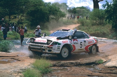Yasuhiro Iwase - Sudhir Vinayak
41º Trust Bank Safari Rally 1993. Toyota Celica Turbo 4WD -ST185- (K-AM 1129). Clasificado 4º.
Toyota Castrol Team

Del 8 al 12 de Abril, Nairobi, Kenya, Africa.
Superficie: tierra.

El Rally tenia un total de 2116.50 km con 79 controles horarios.

Tomaron la salida 44 equipos, finalizaron 17.@
Palabras clave: Toyota;Celica;ST185;Safari;1993