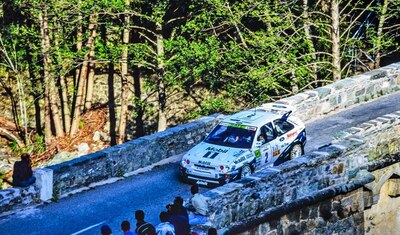 Massimo (Miki) Biasion - Tiziano Siviero
38º Tour de Corse - Rallye de France 1994. Ford Escort RS Cosworth (L124 PAR). Clasificado 5º.

Del 4 al 8 de Mayo, Ajaccio.
Superficie: asfalto.

El Rally tenia un total de 1213.34 km de los que 544.48 km divididos en 23 tramos eran especiales.

Se inscribieron 92 equipos, tomaron la salida 84, finalizaron 43.@
Palabras clave: Ford;Escort;Cosworth;Corcega;Corse;1994