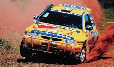 Harri Rovanperä - Voitto Silander
46º Safari Rally Kenya 1998. Seat Ibiza Kit Car Evo2 (B-2009-TF). 
Clasificado 5º.

Del 28 de Febrero al 2 de Marzo, Nairobi, Kenya, África.
Superficie: tierra.

El Rally tenia un total de 2339.21 Km de los que 1063.49 Km eran cronometrados con 16CH.

Se inscribieron 49 equipos, tomaron la salida 49, finalizaron 19.

PHOTO
Rally Yearbook 1998-99
@
Palabras clave: Seat;Ibiza;Kit_Car;Safari;1998