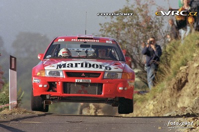 Tommi Mäkinen - Risto Mannisenmaki
41º Rallye Sanremo - Rallye d'Italia 1999. Mitsubishi Lancer Evo VI (V2 MMR). Clasificado 1º.
Marlboro Mitsubishi Ralliart

Del 11 al 13 de Octubre, Sanremo, Liguria, Imperia, Italia.
Superficie: asfalto.

El Rally tenia un total de 1384.58 Km de los que 384.88 Km divididos en 18 tramos, eran especiales.

Se inscribieron 124 equipos, tomaron la salida 119, finalizaron 55.

© Fotosport
@@
Palabras clave: Mitsubishi;Lancer;Sanremo;1999
