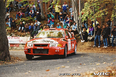 Tommi Mäkinen - Risto Mannisenmaki
41º Rallye Sanremo - Rallye d'Italia 1999. Mitsubishi Lancer Evo VI (V2 MMR). Clasificado 1º.
Marlboro Mitsubishi Ralliart

Del 11 al 13 de Octubre, Sanremo, Liguria, Imperia, Italia.
Superficie: asfalto.

El Rally tenia un total de 1384.58 Km de los que 384.88 Km divididos en 18 tramos, eran especiales.

Se inscribieron 124 equipos, tomaron la salida 119, finalizaron 55.

© Petr Fitz
@@
Palabras clave: Mitsubishi;Lancer;Sanremo;1999