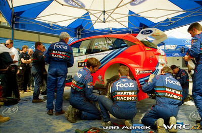 Colin McRae - Nicky Grist
33º TAP Rallye de Portugal 1999. Ford Focus WRC '99 (S7 FMC). Clasificado 1º.
Ford Motor Co. Ltd.

Del 21 al 24 de Marzo, Matosinhos, Porto, Portuigal.
Superficie: tierra.

El Rally tení­a un total de 1768.61 km de los que 399.51 km divididos en 23 tramos eran especiales (dos de ellos fueron cancelados SS18 Arganil - Coja 2 de 20.96 km y SS19 Salgueiro - Gois 2 de 19.70 km).

Se inscribieron 117 equipos, tomaron la salida 117, finalizaron 56.

© Jan Marek
@@
Palabras clave: Ford;Focus;WRC;Portugal;1999