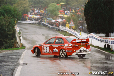 Freddy Loix - Sven Smeets
41º Rallye Sanremo - Rallye d'Italia 1999. Mitsubishi Lancer Evo VI (V22 MMR). Clasificado 4º.
Marlboro Mitsubishi Ralliart

Del 11 al 13 de Octubre, Sanremo, Liguria, Imperia, Italia.
Superficie: asfalto.

El Rally tenia un total de 1384.58 Km de los que 384.88 Km divididos en 18 tramos, eran especiales.

Se inscribieron 124 equipos, tomaron la salida 119, finalizaron 55.

© Petr Fitz
@@
Palabras clave: Mitsubishi;Lancer;Sanremo;1999