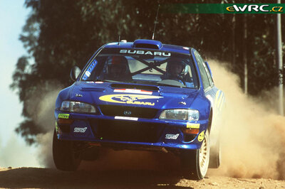 Richard Burns - Robert Reid
33º TAP Rallye de Portugal 1999. Subaru Impreza S5 WRC '99 (S9 SRT). Clasificado 4º.
Subaru World Rally Team

Del 21 al 24 de Marzo, Matosinhos, Porto, Portuigal.
Superficie: tierra.

El Rally tení­a un total de 1768.61 km de los que 399.51 km divididos en 23 tramos eran especiales (dos de ellos fueron cancelados SS18 Arganil - Coja 2 de 20.96 km y SS19 Salgueiro - Gois 2 de 19.70 km).

Se inscribieron 117 equipos, tomaron la salida 117, finalizaron 56.

© Teams
@@
Palabras clave: Subaru;Impreza;WRC;Portugal;2007