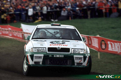 Emil Triner - Miloš Hulka
49º Neste Rally Finland 1999. Skoda Octavia WRC (MBS 94-08). Clasificado 14º.
Skoda Motorsport

Del 20 al 22 de Agosto, Jyväskylä.
Superficie: tierra.

El Rally tenia un total de 1218.42 km de los que 377.26 km divididos en 23 tramos eran especiales.

Se inscribieron 131 equipos, tomaron la salida 129, finalizaron 64.

© eWRC
@@
Palabras clave: Skoda;Octavia;WRC;Finlandia;1999
