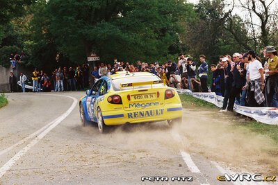 Martin Rowe - Derek Ringer
41º Rallye Sanremo - Rallye d'Italia 1999. Renault Mégane Maxi (9420 VS 74). Clasificado 17º.
Renault Elf Dealer Rallying

Del 11 al 13 de Octubre, Sanremo, Liguria, Imperia, Italia.
Superficie: asfalto.

El Rally tenia un total de 1384.58 Km de los que 384.88 Km divididos en 18 tramos, eran especiales.

Se inscribieron 124 equipos, tomaron la salida 119, finalizaron 55.

© Petr Fitz
@
Palabras clave: Renault;Megane;Maxi;Sanremo;1999