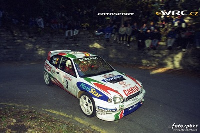 Carlos Sainz - Luis Moya
41º Rallye Sanremo - Rallye d'Italia 1999. Toyota Corolla WRC (K-AM 8010). Abandonó por accidente en SS6 Monte Ceppo 2 de 19.53 km.
Toyota Castrol Team

Del 11 al 13 de Octubre, Sanremo, Liguria, Imperia, Italia.
Superficie: asfalto.

El Rally tenia un total de 1384.58 Km de los que 384.88 Km divididos en 18 tramos, eran especiales.

Se inscribieron 124 equipos, tomaron la salida 119, finalizaron 55.

© Fotosport
@@
Palabras clave: Toyota;Corolla;WRC;Sanremo;1999