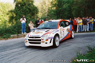 Colin McRae - Nicky Grist
41º Rallye Sanremo - Rallye d'Italia 1999. Ford Focus WRC '99 (S14 FMC). Abandonó por accidente en SS13 Turpino 2 de 24.45 km.

Del 11 al 13 de Octubre, Sanremo, Liguria, Imperia, Italia.
Superficie: asfalto.

El Rally tenia un total de 1384.58 Km de los que 384.88 Km divididos en 18 tramos, eran especiales.

Se inscribieron 124 equipos, tomaron la salida 119, finalizaron 55.

© Petr Fitz
@
Palabras clave: Ford;Focus;WRC;Sanremo;1999