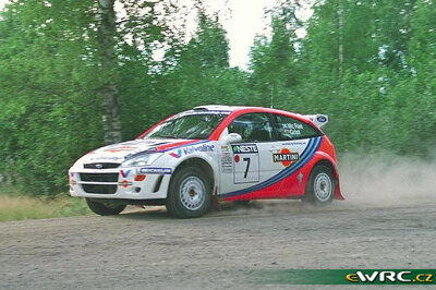 Colin McRae - Nicky Grist
49º Neste Rally Finland 1999. Ford Focus WRC '99 (S12 FMC). Abandonó por motor en SS23 Ruuhimäki de 7.01 km.
Ford Motor Co. Ltd.

Del 20 al 22 de Agosto, Jyväskylä.
Superficie: tierra.

El Rally tenia un total de 1218.42 km de los que 377.26 km divididos en 23 tramos eran especiales.

Se inscribieron 131 equipos, tomaron la salida 129, finalizaron 64.

© eWRC
@@
Palabras clave: Ford;Focus;WRC;Finlandia;1999