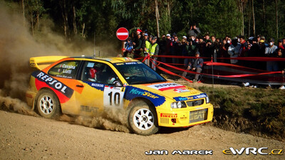 Piero Liatti - Carlo Cassina
33º TAP Rallye de Portugal 1999. Seat Cordoba WRC (B-4904-UP). Abandonó, volcó en una horquilla muy lenta de izquierdas y rompió el radiador, continuó y abandonaron por rotura de motor en SS11 Ladário - Oliveira de Frades de 11.26 km.
Seat Sport

Del 21 al 24 de Marzo, Matosinhos, Porto, Portuigal.
Superficie: tierra. 

El Rally tení­a un total de 1768.61 km de los que 399.51 km divididos en 23 tramos eran especiales (dos de ellos fueron cancelados SS18 Arganil - Coja 2 de 20.96 km y SS19 Salgueiro - Gois 2 de 19.70 km).

Se inscribieron 117 equipos, tomaron la salida 117, finalizaron 56.

© Jan Marek
@@
Palabras clave: Portugal;Seat;Cordoba;WRC;1999