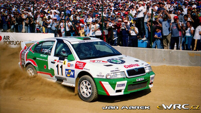 Armin Schwarz - Manfred Hiemer
33º TAP Rallye de Portugal 1999. Škoda Octavia WRC (MBS 94-06). Abandonó por el embrague en SS9 Cabreira 2 de 27.60 km.
Skoda Motorsport

Del 21 al 24 de Marzo, Matosinhos, Porto, Portuigal.
Superficie: tierra.

El Rally tení­a un total de 1768.61 km de los que 399.51 km divididos en 23 tramos eran especiales (dos de ellos fueron cancelados SS18 Arganil - Coja 2 de 20.96 km y SS19 Salgueiro - Gois 2 de 19.70 km).

Se inscribieron 117 equipos, tomaron la salida 117, finalizaron 56.

© Jan Marek
@@
Palabras clave: Skoda;Octavia;WRC;Portugal;1999