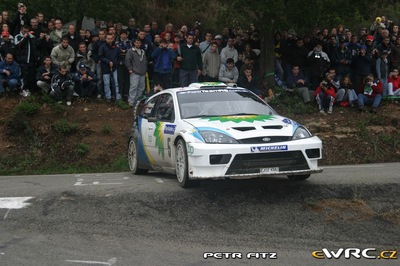 François Duval - Stéphane Prévot
47º Tour de Corse - Rallye de France 2003. Ford Focus RS WRC 03 (EJ02 KMU). Clasificado 3º.
Ford Motor Co. Ltd.

Del 17 al 19 de Octubre, Ajaccio.
Superficie: asfalto.

El Rally tení­a un total de 971.75 km de los que 397.40 km divididos en 16 tramos eran especiales.

Se inscribieron 71 equipos, tomaron la salida 62, finalizaron 34.

© Petr Fitz
@@
Palabras clave: ;Ford;Focus;WRC;Corse;Corcega;2003